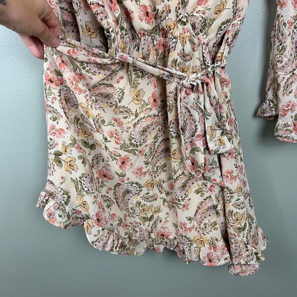 Dress Forum Floral Paisley Chiffon Ruffle Angel Sleeve Mini Dress V-Neck Small - Picture 7 of 7